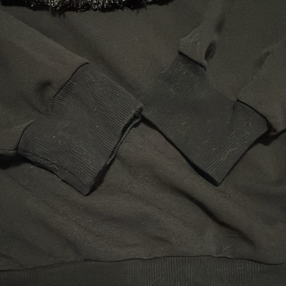 Vera & Lucy all round tassels top - Picture 3 of 5